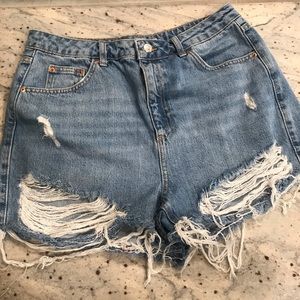 Topshop women’s Mom Jean shorts size 10